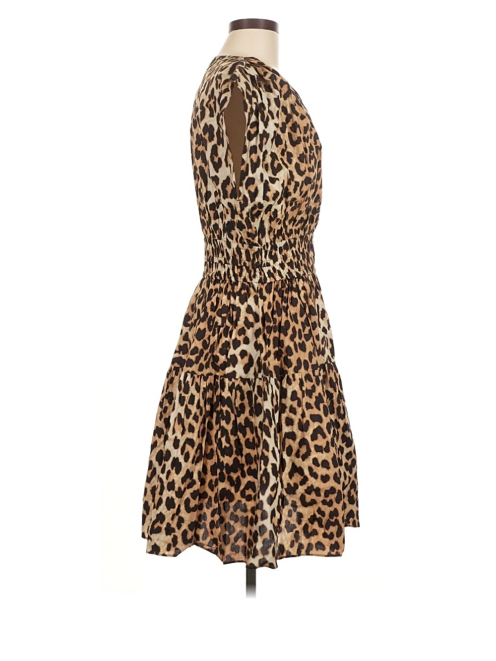 H&M Leopard Print V-Neck Smocked Waist Dress - Picture 4 of 6